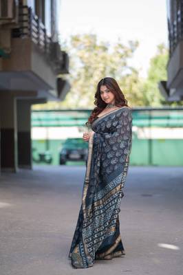 blue ajrakh maheshwari silk blend saree 4