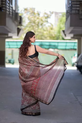 red bagru maheshwari silk blend saree