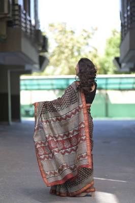 black bagru maheshwari silk blend saree 2