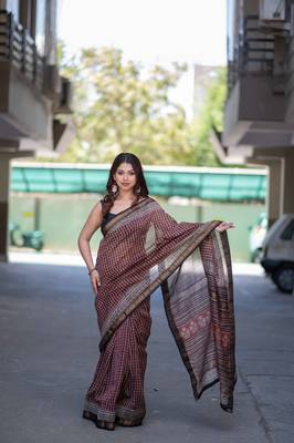red bagru maheshwari silk blend saree 1