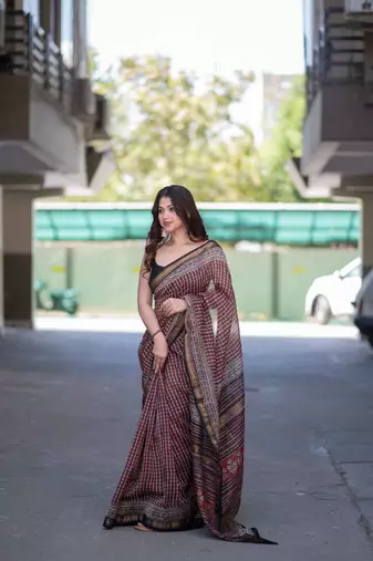 red bagru maheshwari silk blend saree