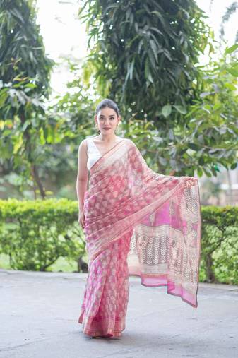pink dabu kota doria saree