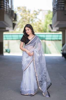 white kota doria saree 1