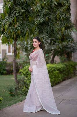 white kota doria saree 2