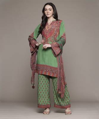 Green adrika kurta with palazzo set by ritu kumar 1