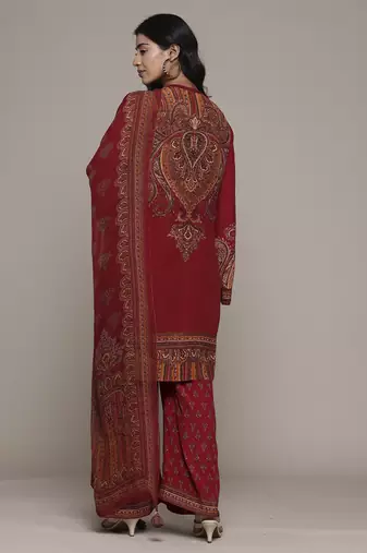 Red adrika kurta set by ritu kumar