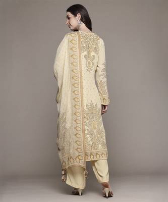 Beige arith kurta set by ritu kumar 5