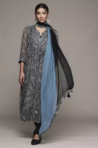 Black avanti kurta set by ritu kumar