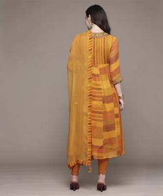 Orange bauhaus print kurta set by ritu kumar 4