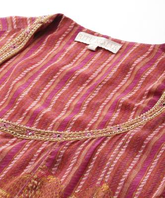 Orange kurta set by ritu kumar 3