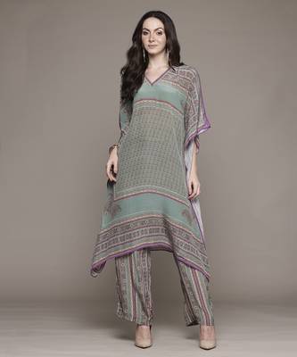 Teal keya kurta set by ritu kumar 1