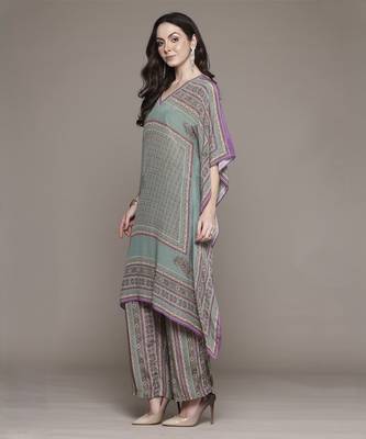 Teal keya kurta set by ritu kumar 2