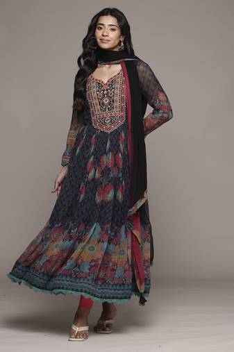 Black niloufer kurta set by ritu kumar