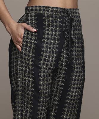 Black saatchi kurta set by ritu kumar 2