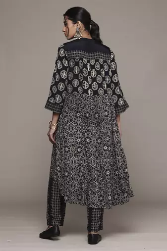 Black saatchi kurta set by ritu kumar