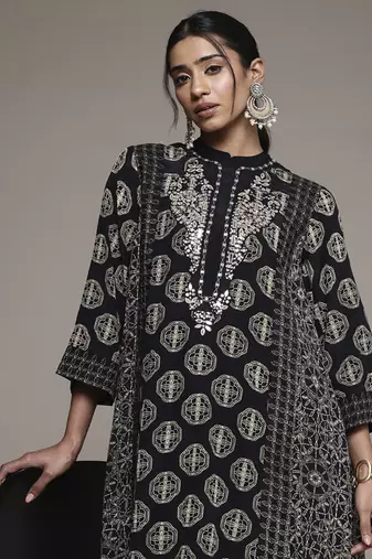Black saatchi kurta set by ritu kumar