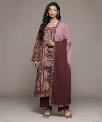 Prune sona kurta set by ritu kumar 1