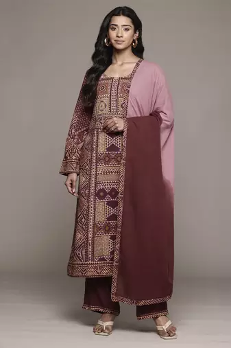 Prune sona kurta set by ritu kumar