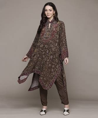 Brown sonmarg kurta set by ritu kumar 1