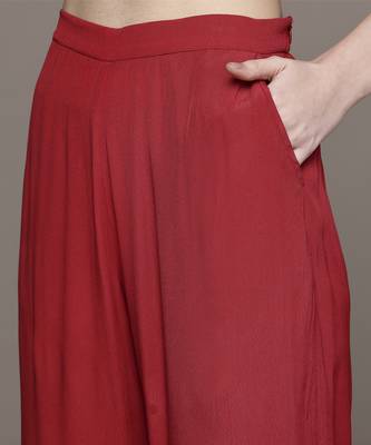 Red sonmarg kurta  set by ritu kumar 4
