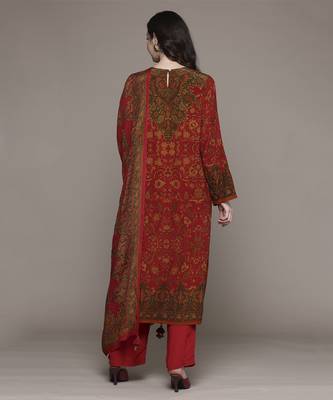 Red sonmarg kurta  set by ritu kumar 5