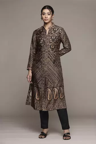 Black kurta set by ritu kumar