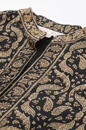 Black kurta set by ritu kumar
