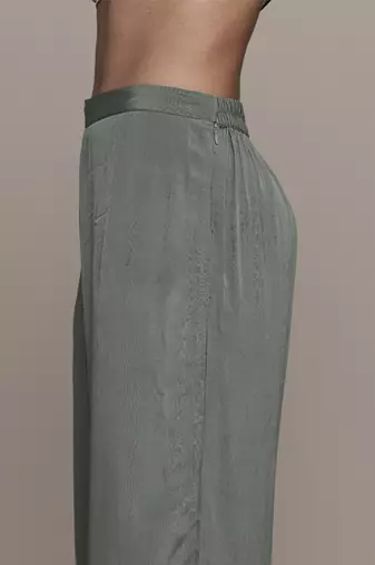 Green Kurta Set by ritu kumar