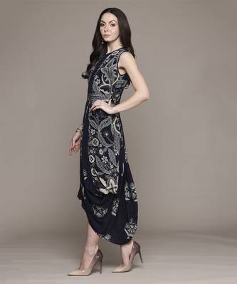 Black poppy pushpanjali dresses by ritu kumar 4
