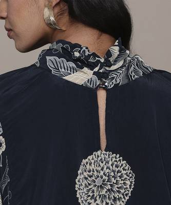 Black poppy pushpanjali kurti by ritu kumar 5