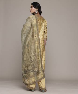 Yellow Kurta Set By Ritu Kumar 5