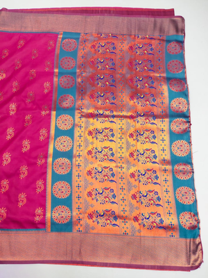 Pink woven silk blend banarasi paithani saree with blouse 2