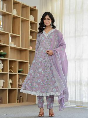 lavender pure cotton anarkali kurta dupatta set with lacework 1