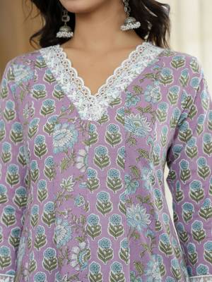 lavender pure cotton anarkali kurta dupatta set with lacework 4