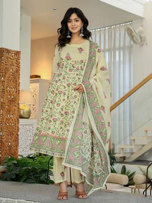 yellow cotton kalidaar kurta dupatta set 1