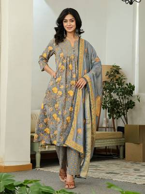 grey floral print a-line kurta trouser dupatta set 1