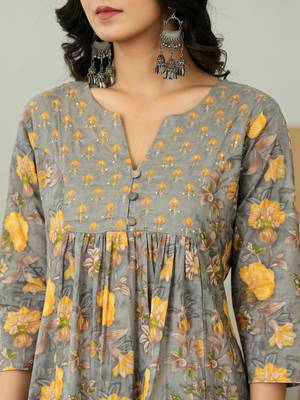 grey floral print a-line kurta trouser dupatta set 4