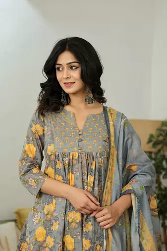 grey floral print a-line kurta trouser dupatta set