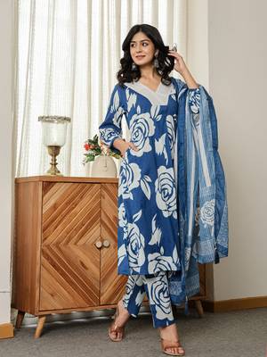 blue floral a-line kurta trouser dupatta set 2