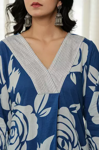 blue floral a-line kurta trouser dupatta set