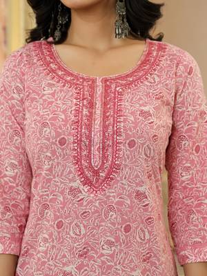 pink pure cotton thread work,sequins work kurta dupatta pant set 4