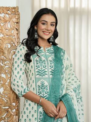 green and white ethnic motifs straight kurta trouser dupatta set 5
