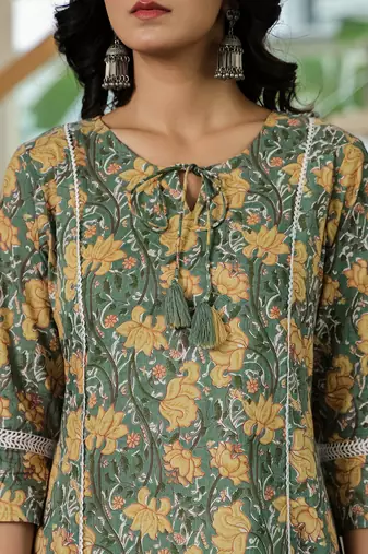 green floral a-line kurta trouser dupatta set with lace work