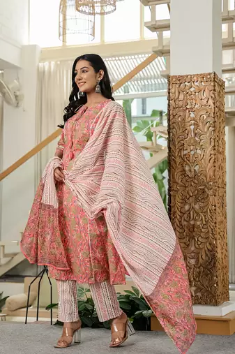 pink floral a-line kurta trouser dupatta set with lace work