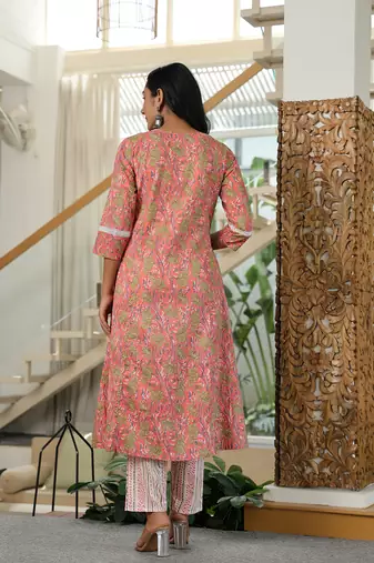 pink floral a-line kurta trouser dupatta set with lace work