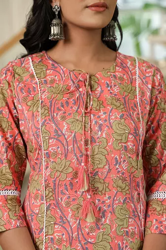 pink floral a-line kurta trouser dupatta set with lace work