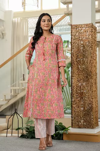 pink floral a-line kurta trouser dupatta set with lace work