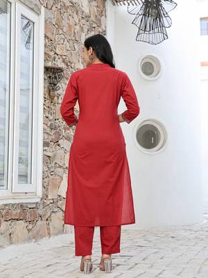 maroon cotton mandarin collar kurta dupatta set 3