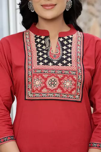 maroon cotton mandarin collar kurta dupatta set