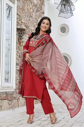 maroon cotton mandarin collar kurta dupatta set